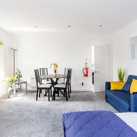 Beach View Luxury Apartment Lyme Regis Bagian luar foto