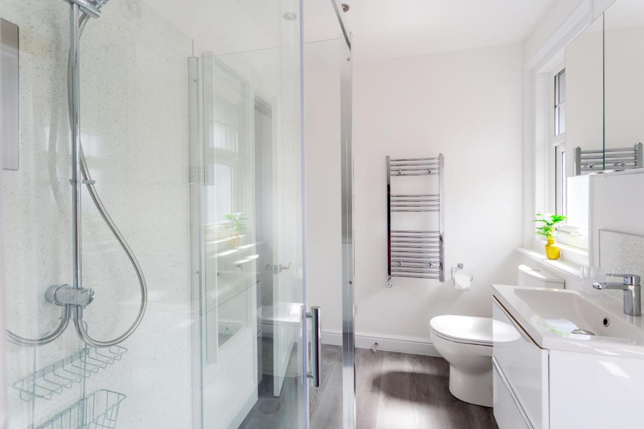 Beach View Luxury Apartment Lyme Regis Bagian luar foto